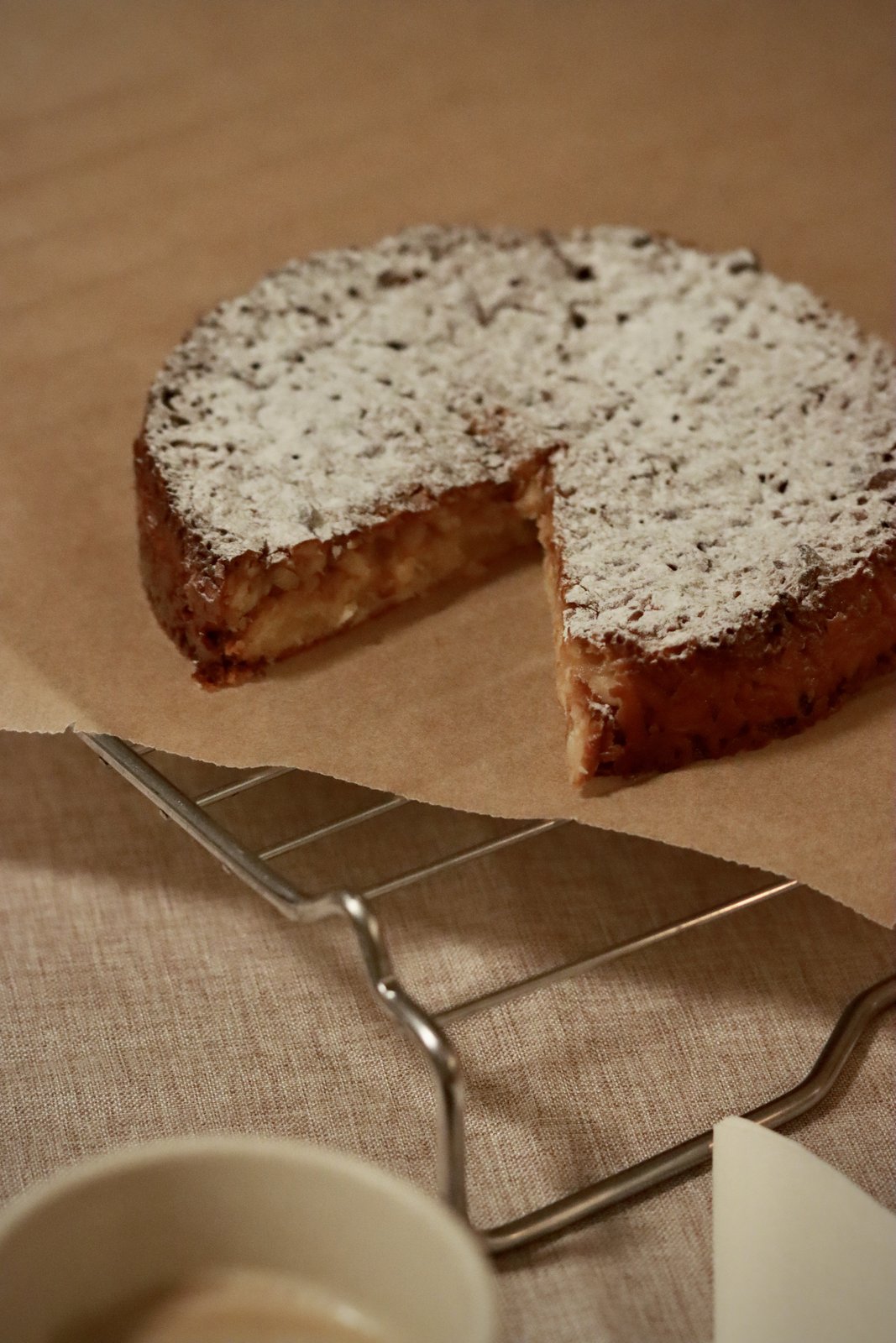 Almond cake dusted with icing sugar